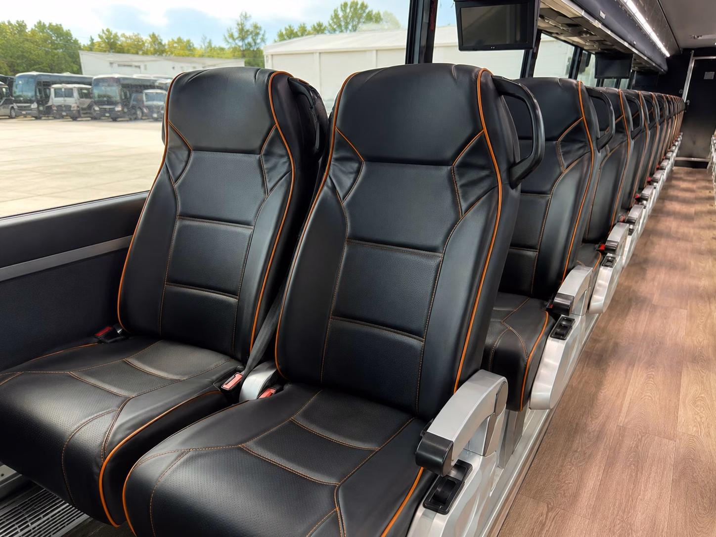 charter buses in tampa handle the biggest prom groups with ease
