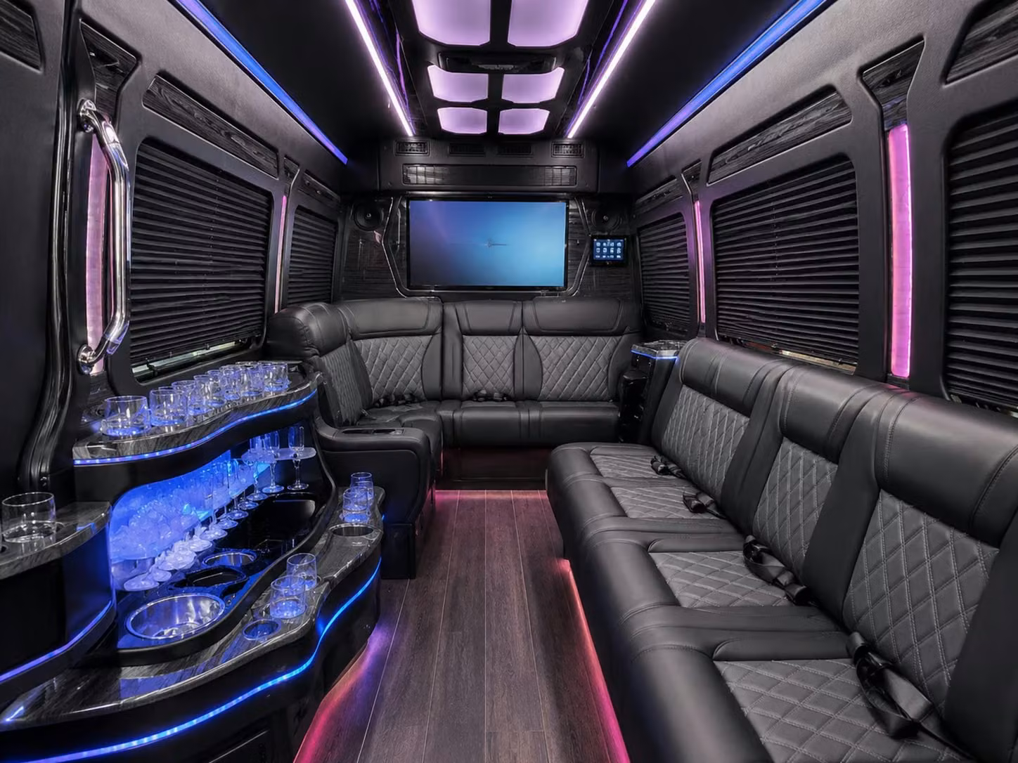 charterbusrentaltampafl com can help you book transportation for usf bulls ut spartans and college sports events in tampa