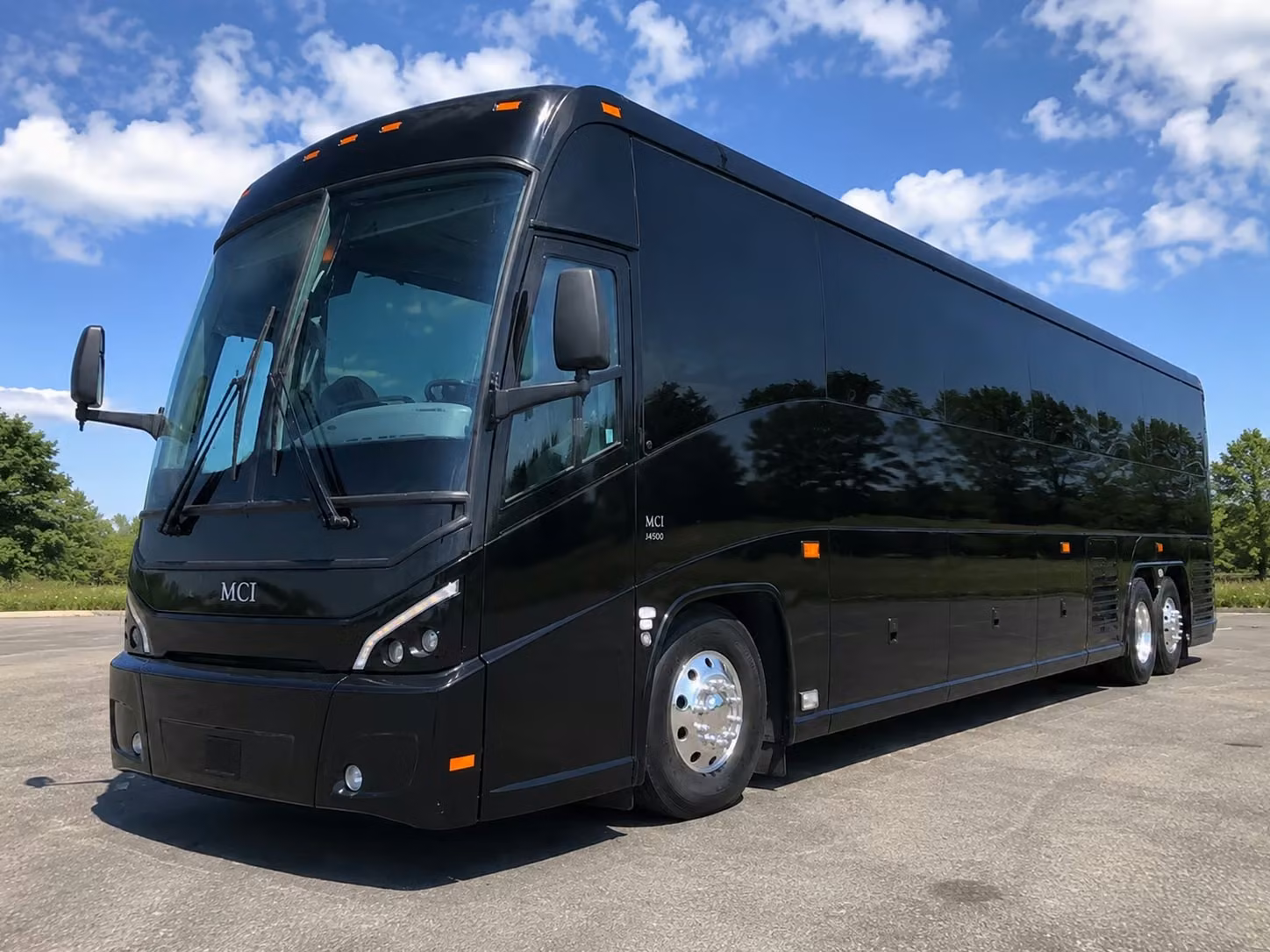 tampa buccaneers game day shuttle bus rentals