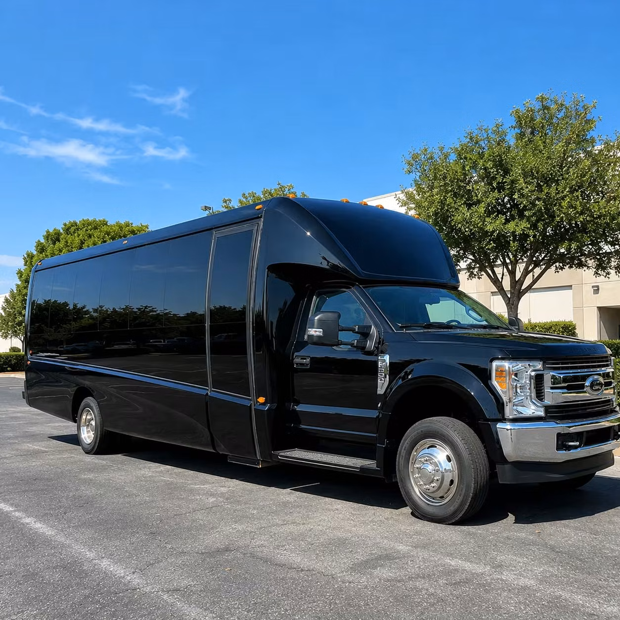 tampa minibus rentals give smaller prom groups a private comfortable ride